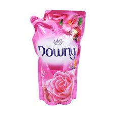 Парфюмированный кондиционер для белья Downy Premium Floral Pink, 110 мл. Парфюмированный кондиционер для белья Downy Premium Floral Pink, 110 мл.